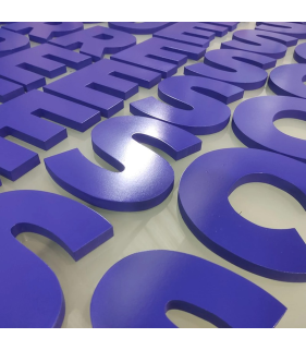 Letras recortadas de PVC